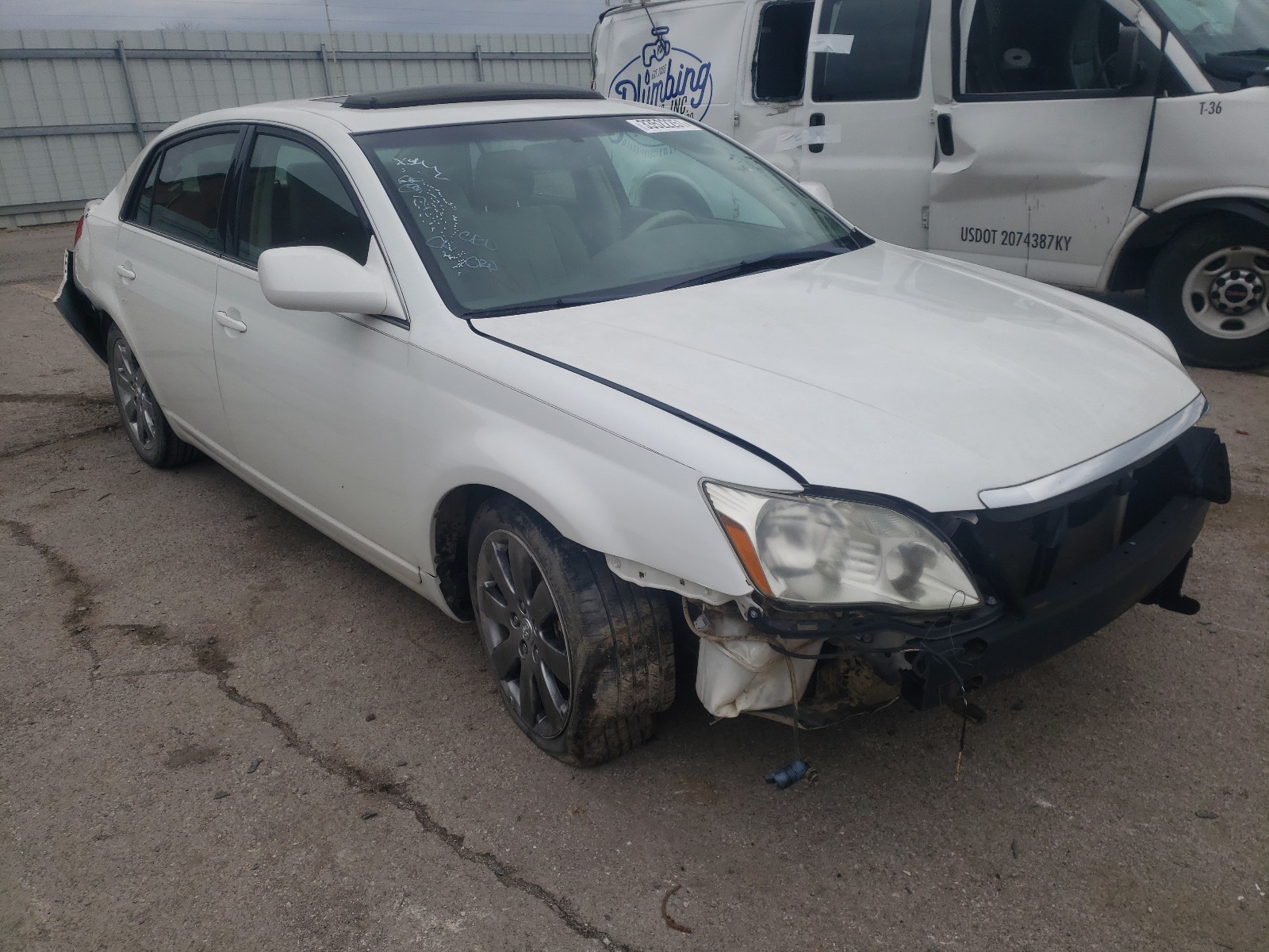 TOYOTA AVALON XL 2005 4t1bk36b45u053020