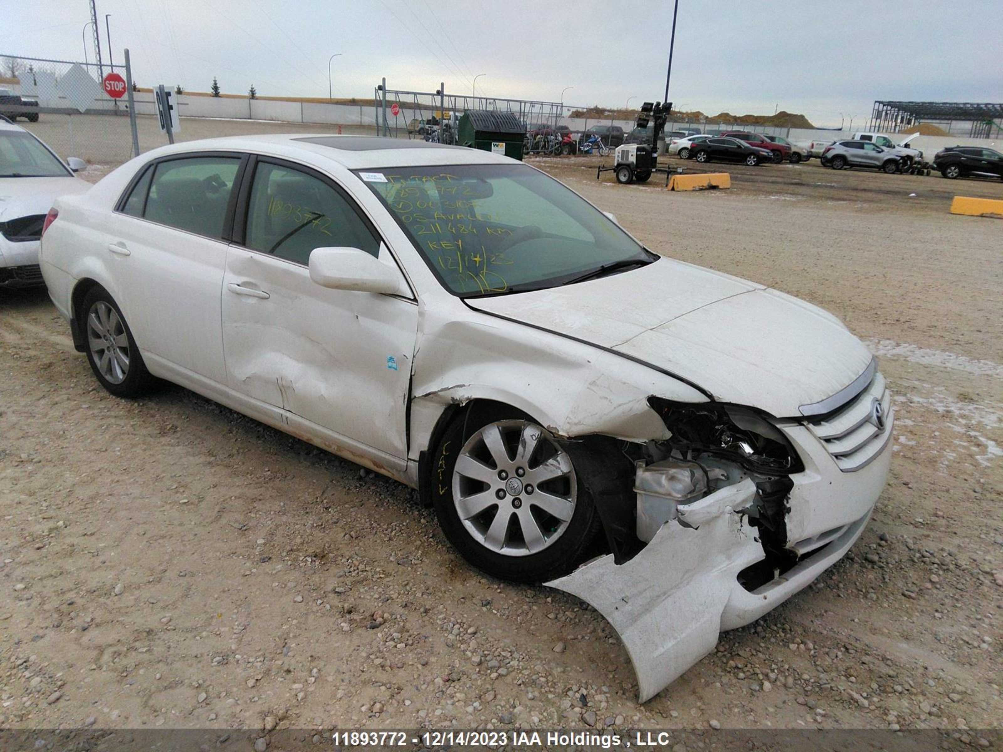 TOYOTA AVALON 2005 4t1bk36b85u003107