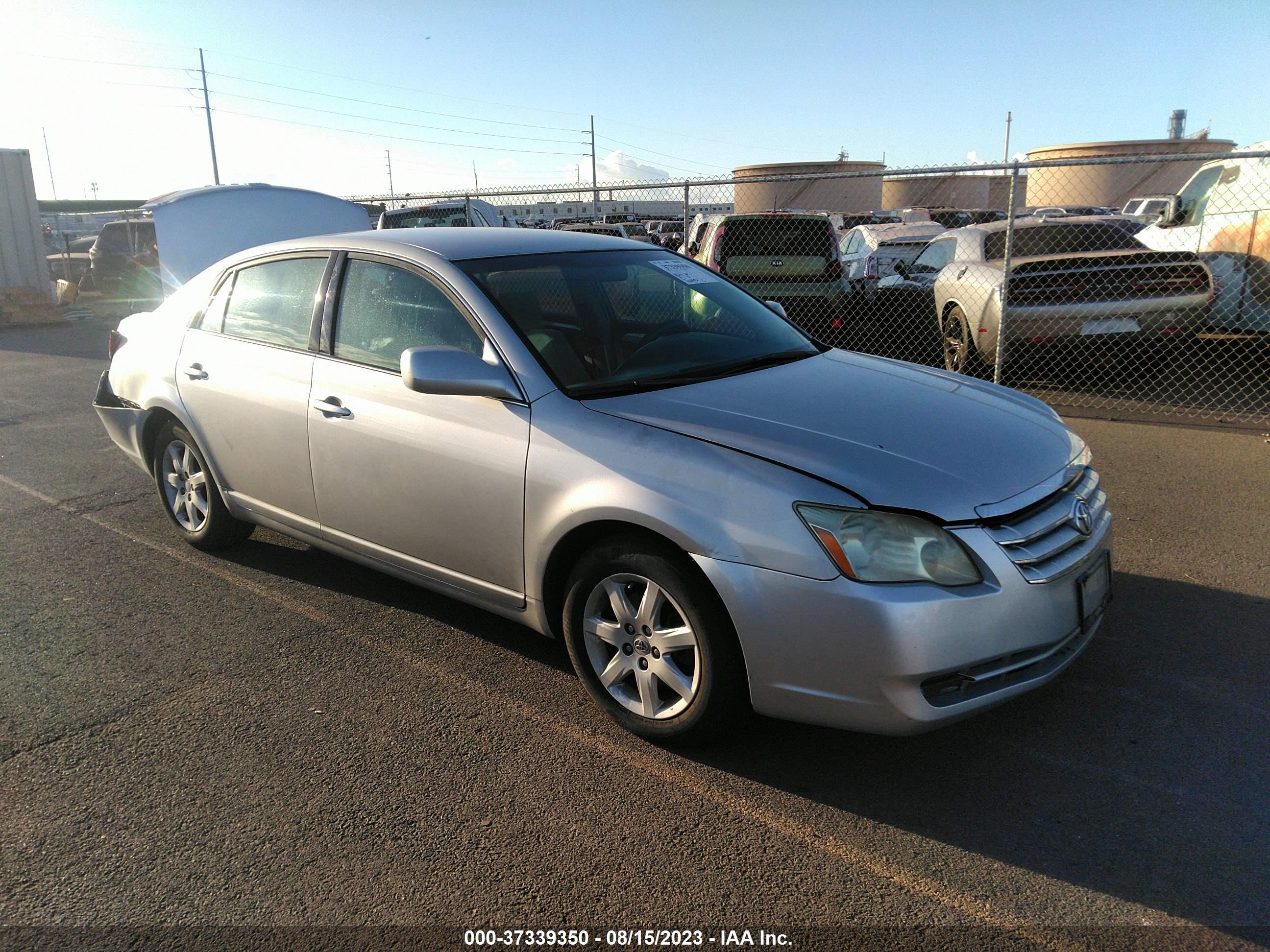 TOYOTA AVALON 2005 4t1bk36b85u009411