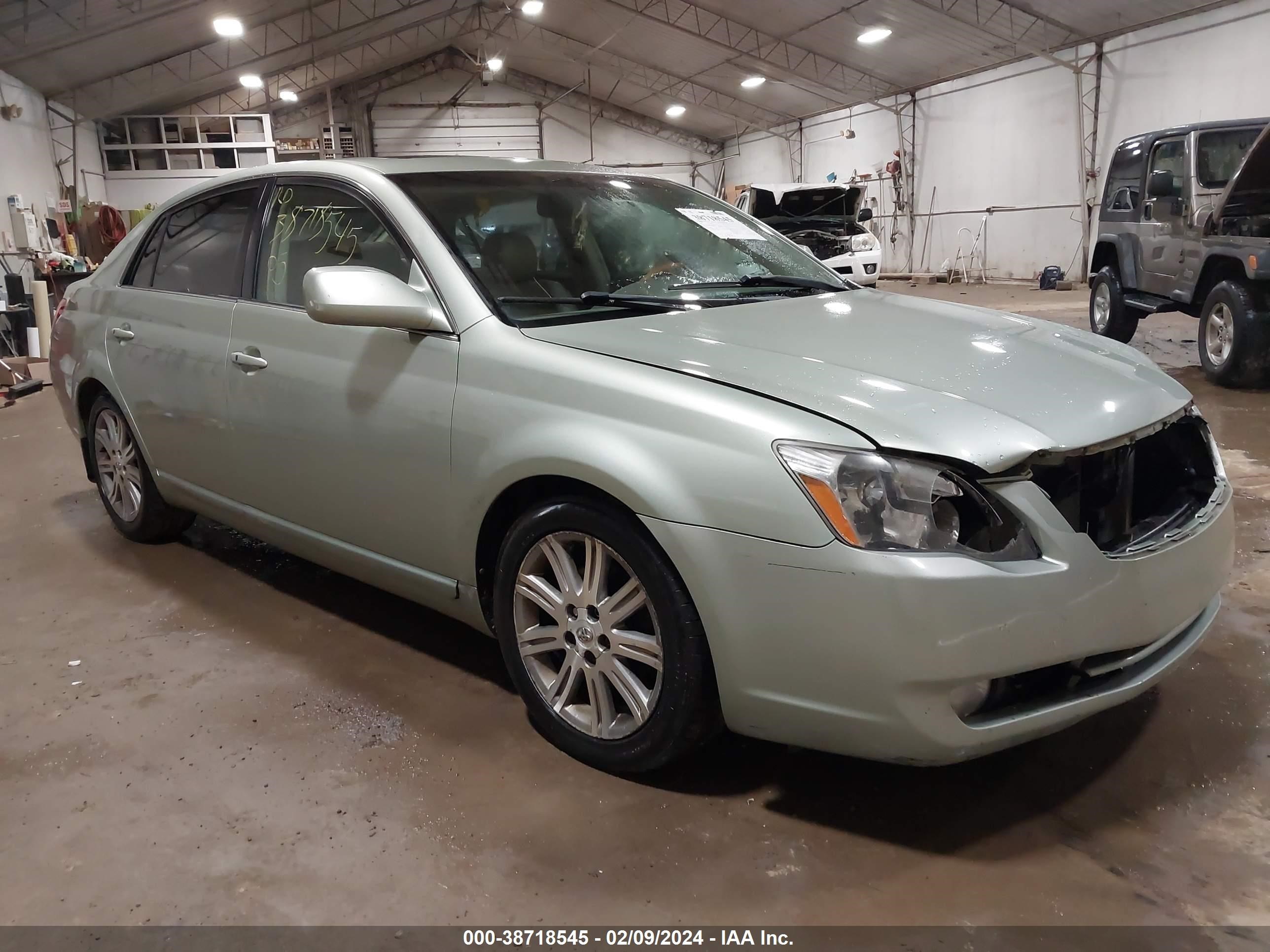 TOYOTA AVALON 2005 4t1bk36b85u045051