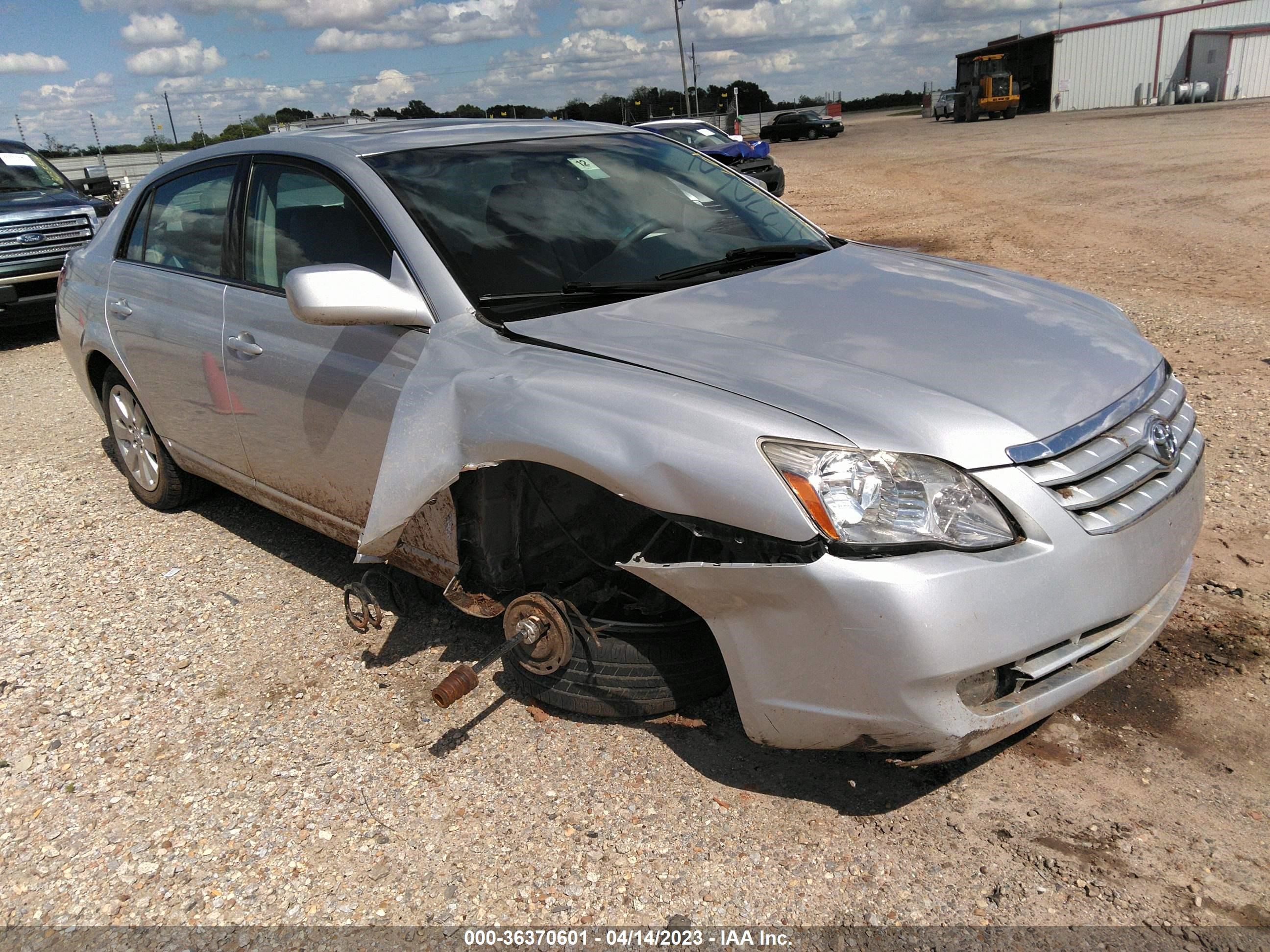 TOYOTA AVALON 2005 4t1bk36bx5u057038