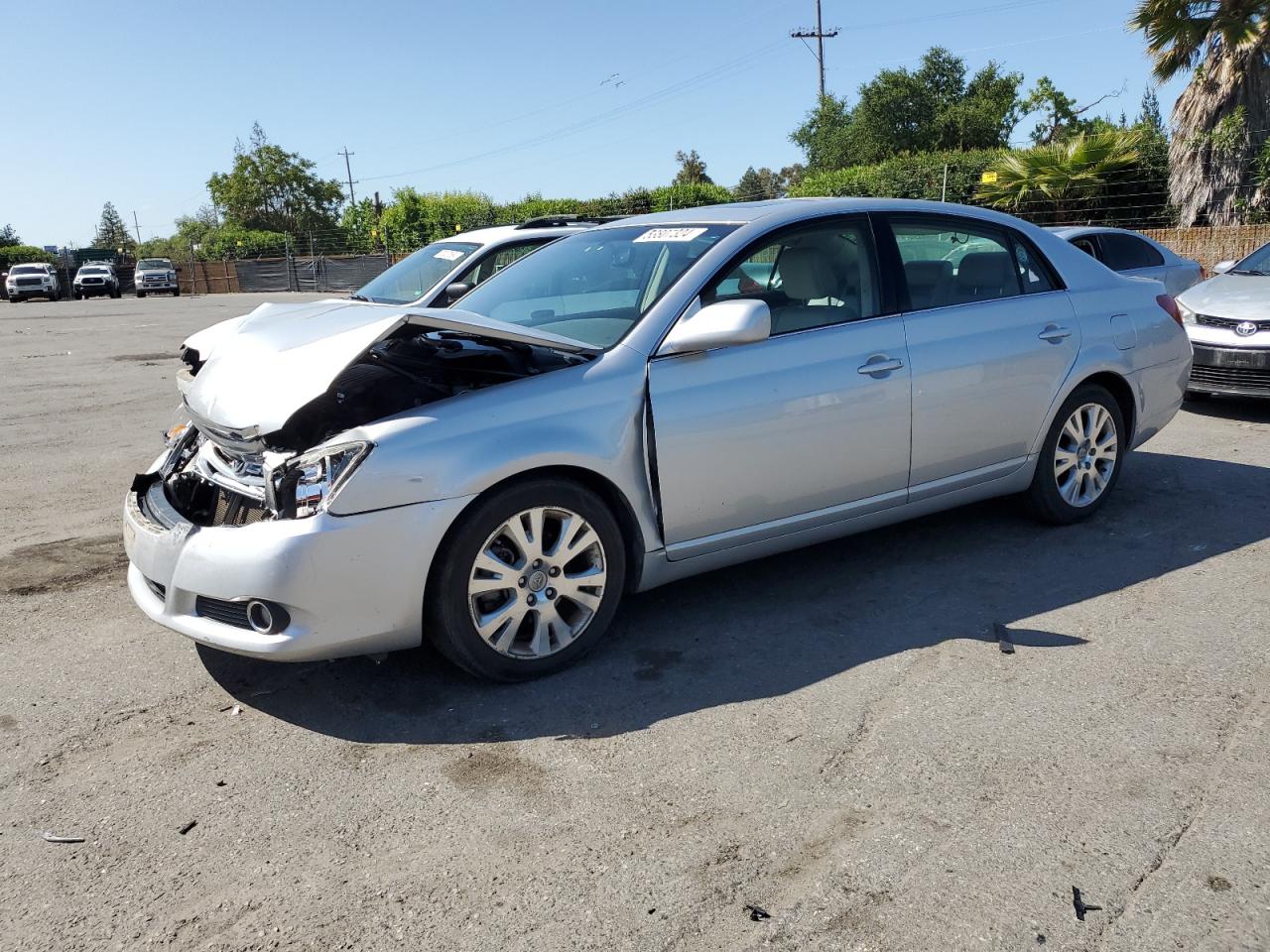 TOYOTA AVALON 2010 4t1bk3db0au352565