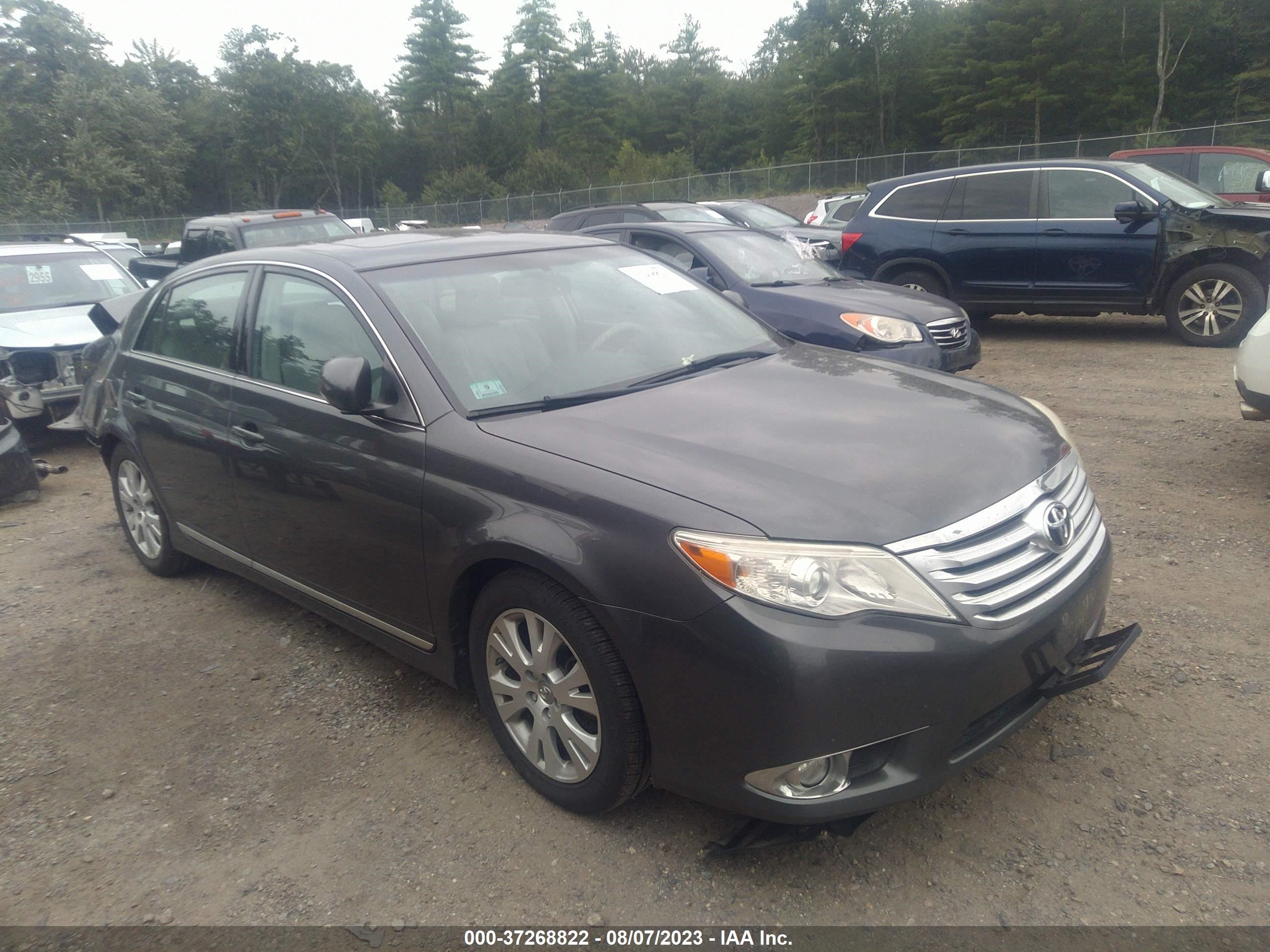 TOYOTA AVALON 2011 4t1bk3db1bu430398