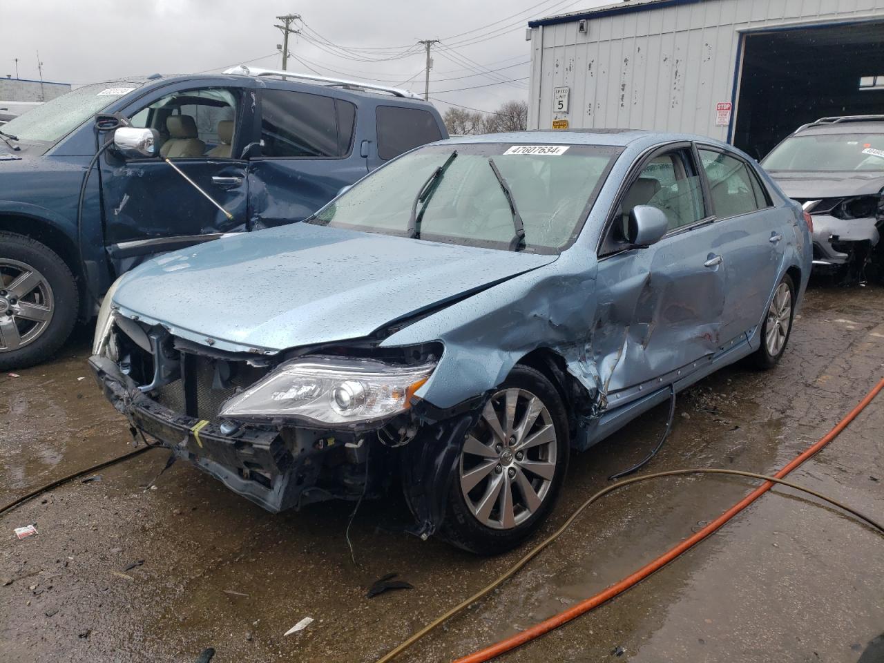 TOYOTA AVALON 2011 4t1bk3db3bu410783