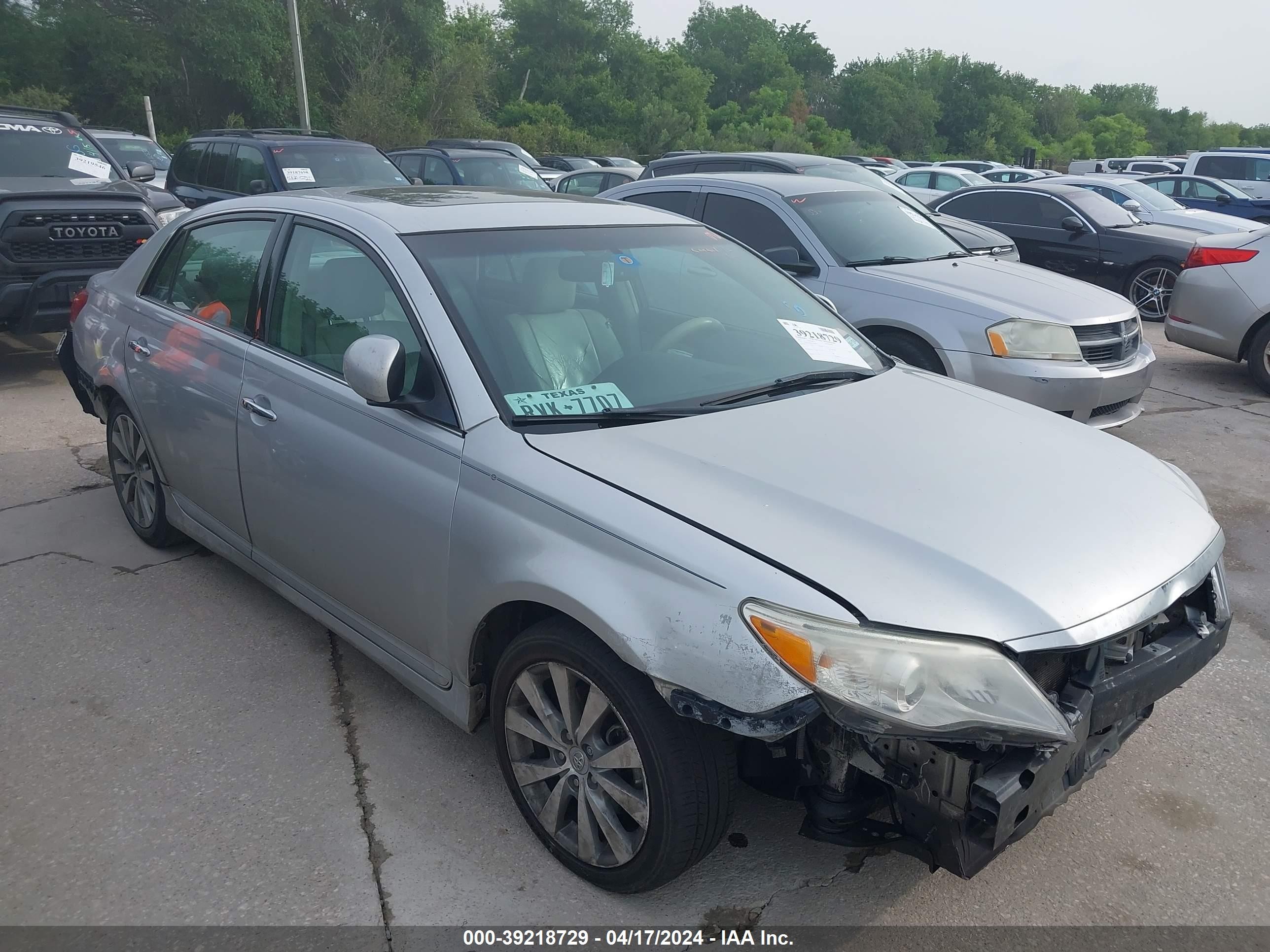 TOYOTA AVALON 2011 4t1bk3db4bu415801