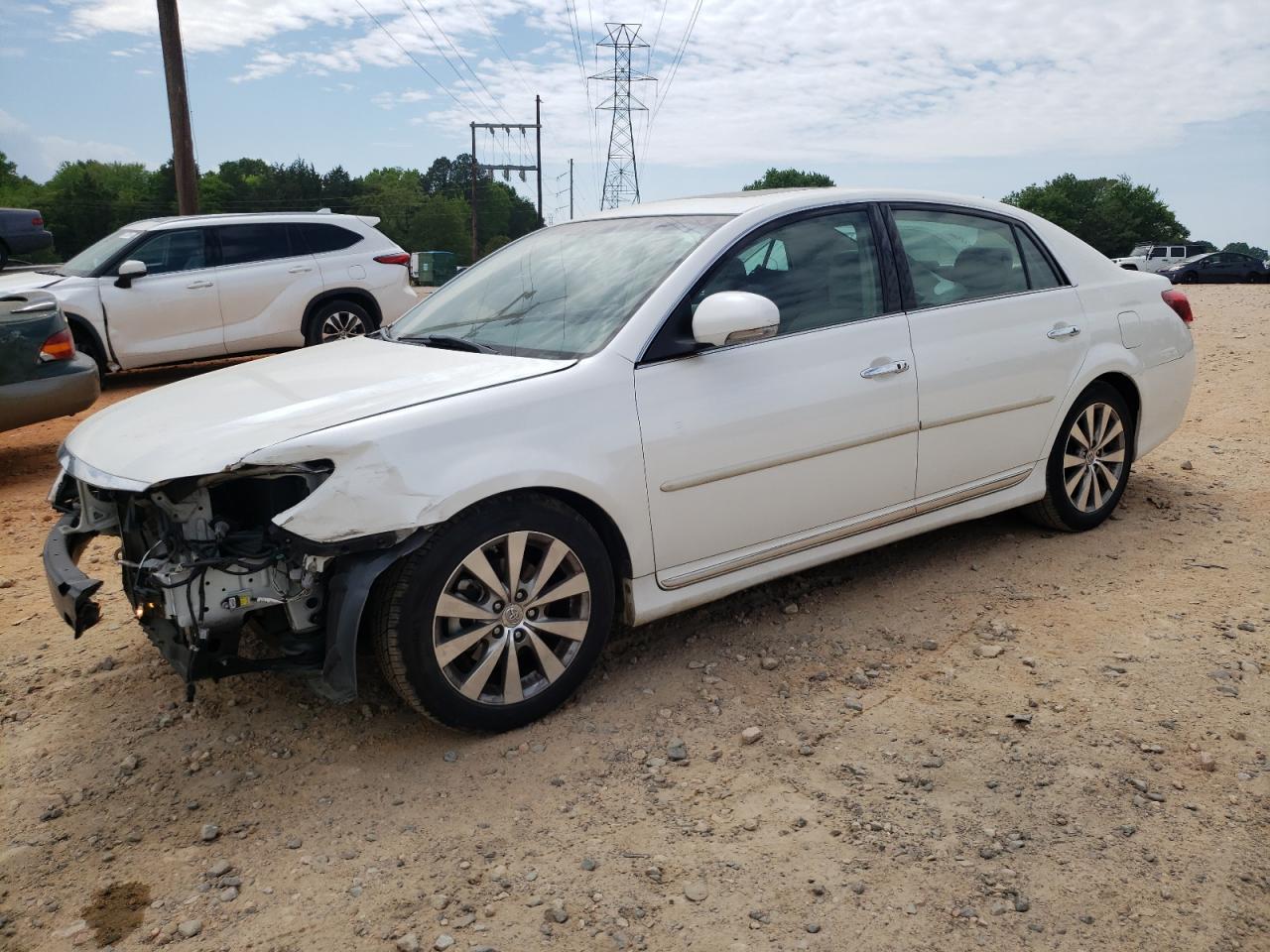 TOYOTA AVALON 2011 4t1bk3db6bu392182