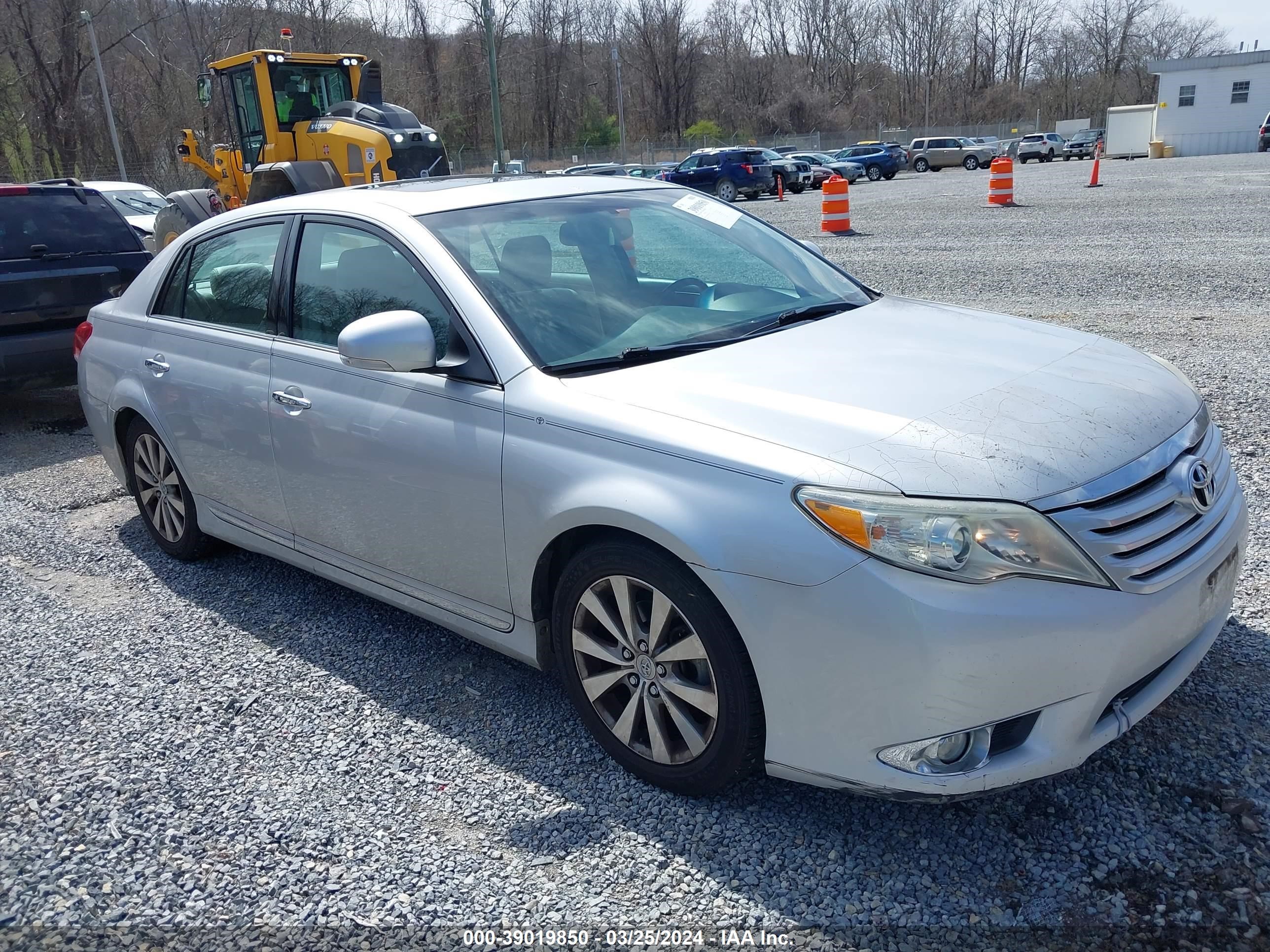 TOYOTA AVALON 2011 4t1bk3db7bu394460