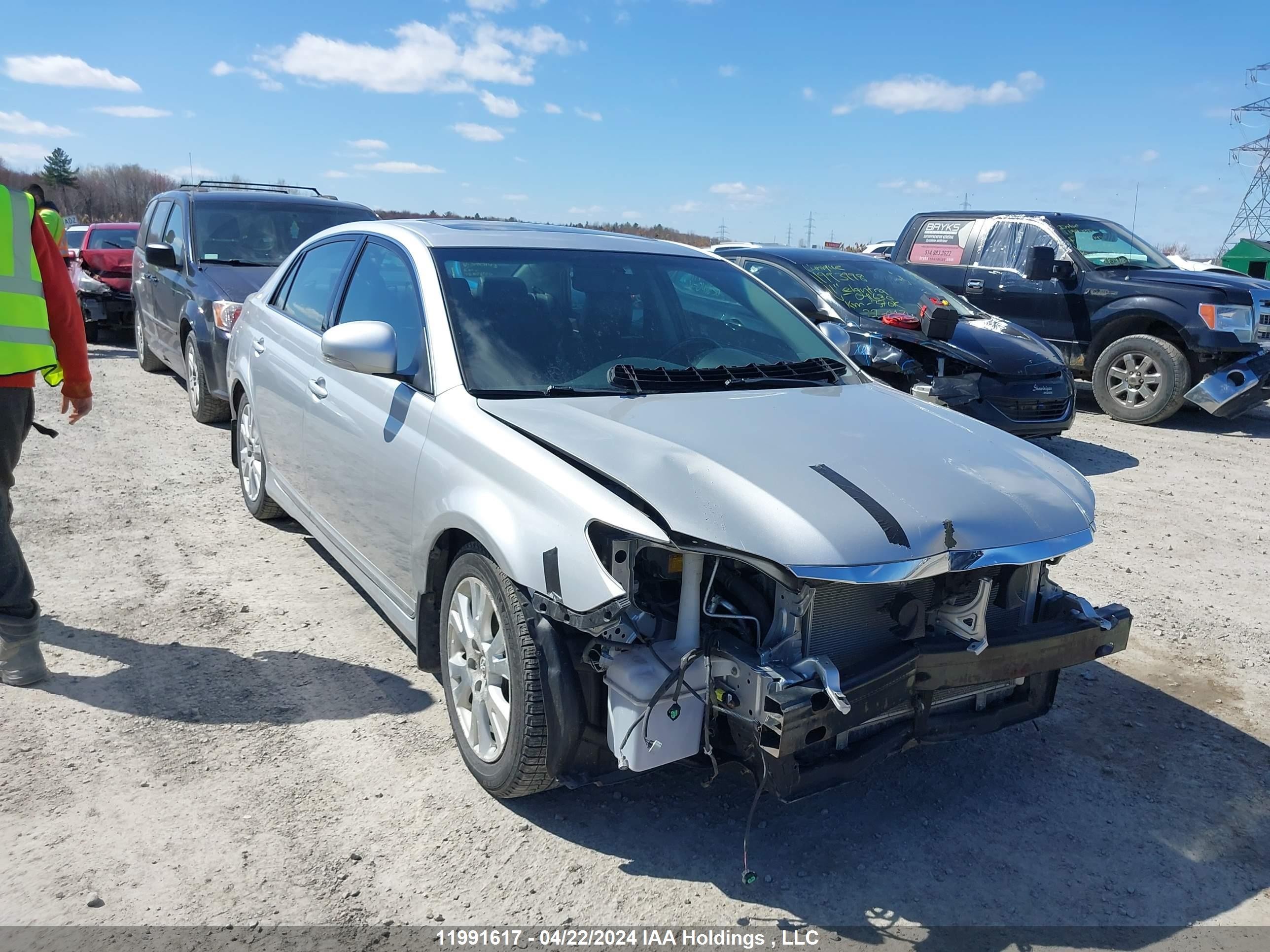 TOYOTA AVALON 2011 4t1bk3db9bu399661