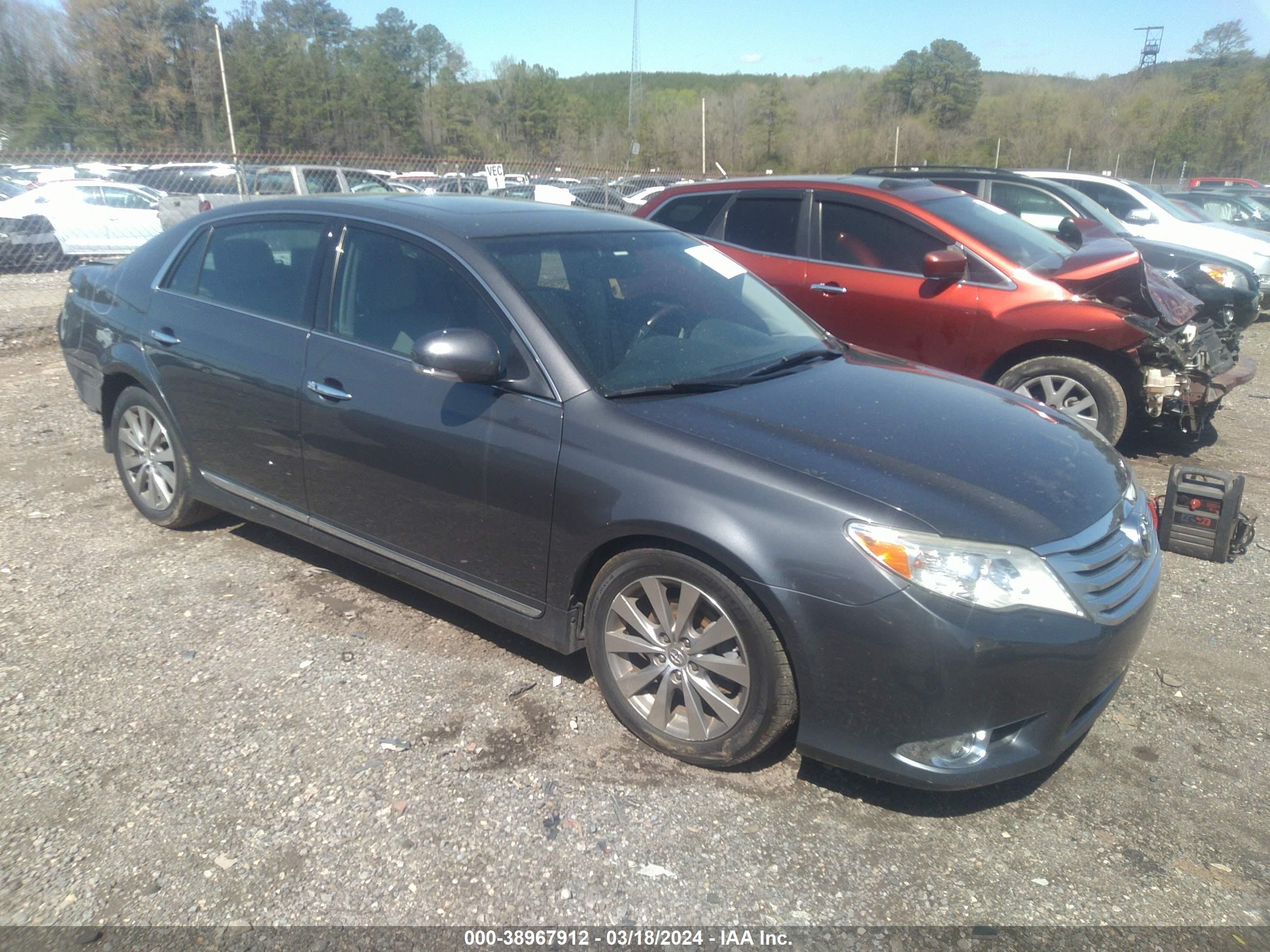 TOYOTA AVALON 2011 4t1bk3dbxbu426639