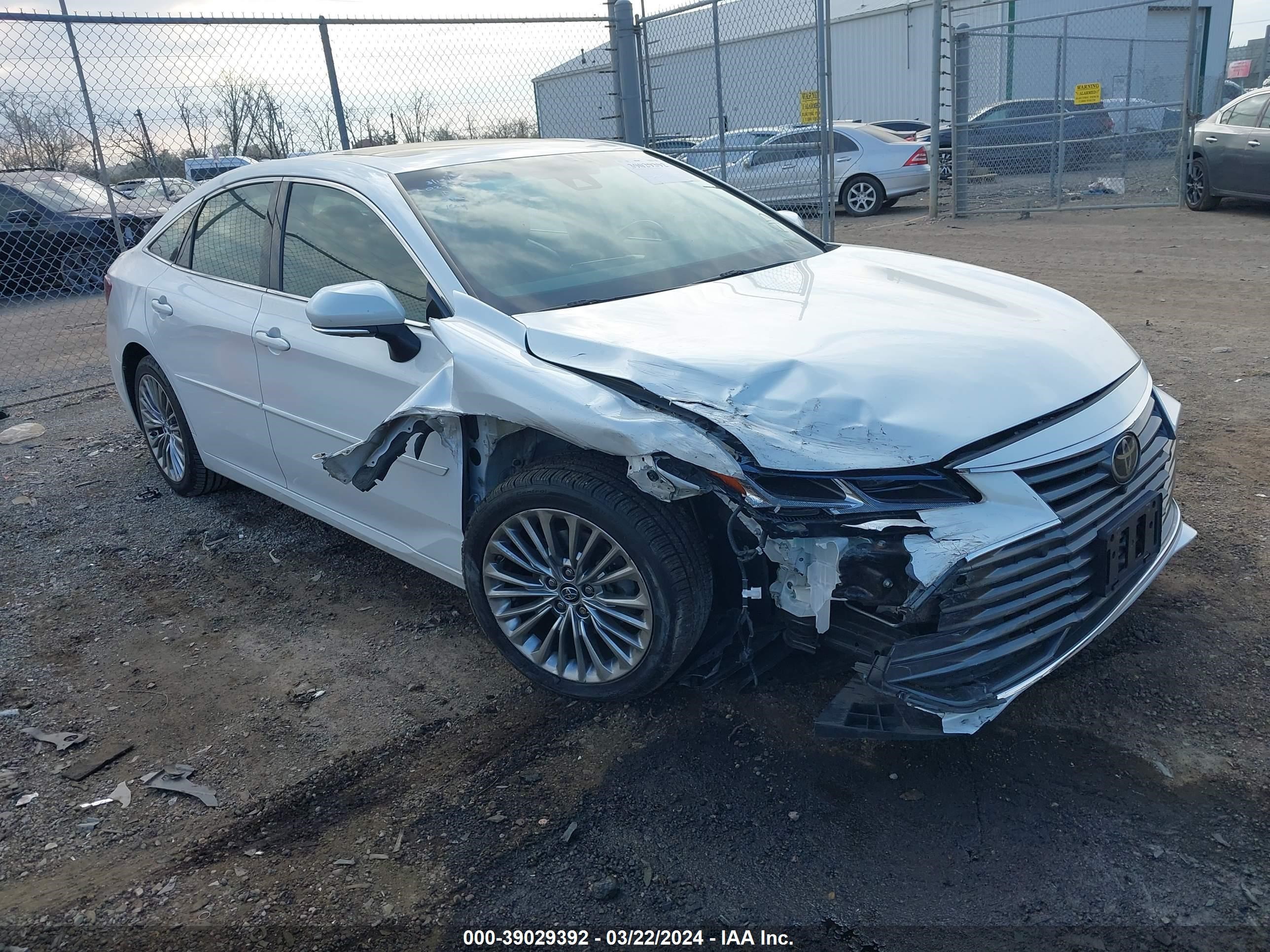 TOYOTA AVALON 2019 4t1bz1fb6ku027112