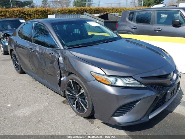 TOYOTA CAMRY 2018 4t1bz1hk8ju009173