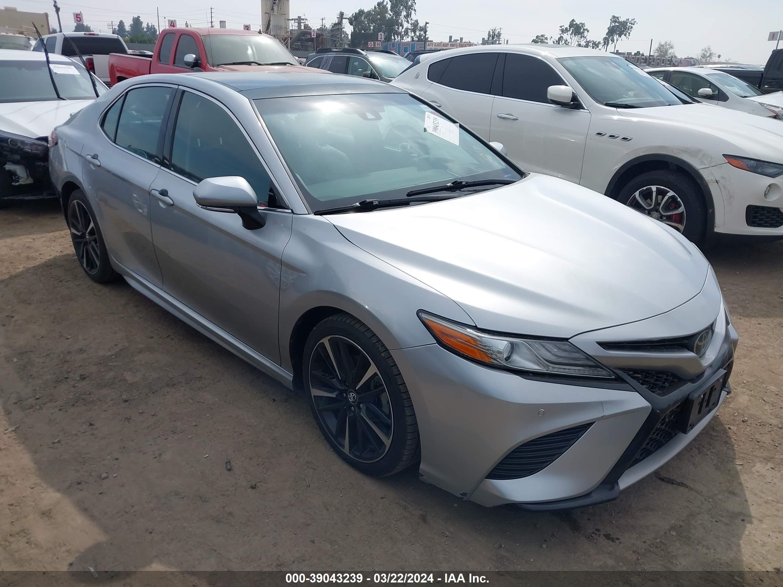 TOYOTA CAMRY 2018 4t1bz1hk8ju009755