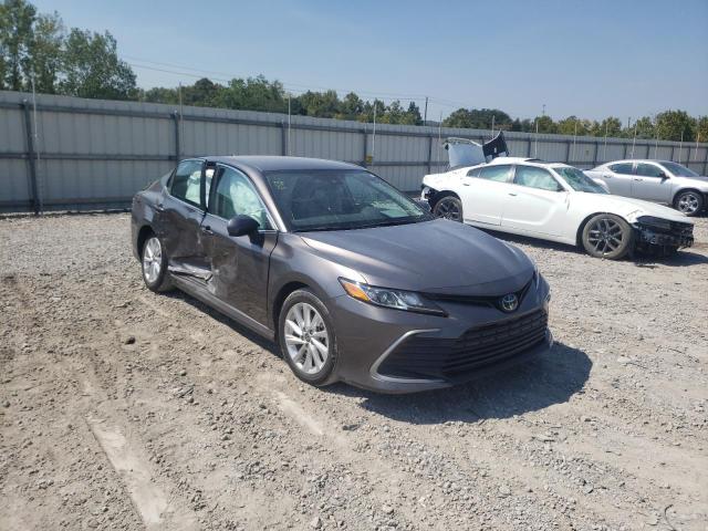 TOYOTA CAMRY LE 2021 4t1c11ak0mu445574