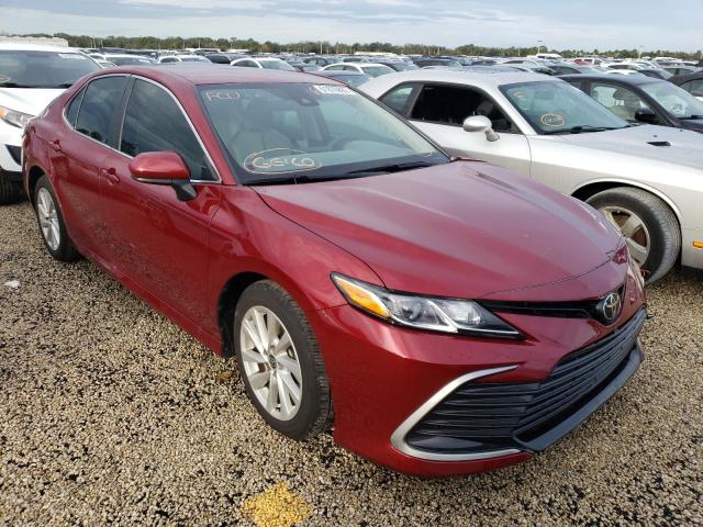 TOYOTA CAMRY LE 2021 4t1c11ak0mu571661