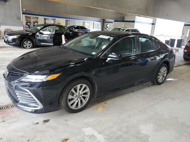 TOYOTA CAMRY LE 2021 4t1c11ak0mu577217