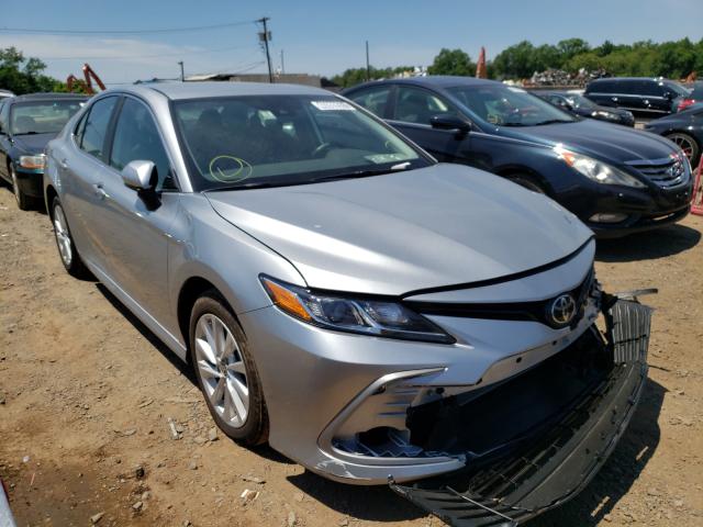 TOYOTA CAMRY LE 2021 4t1c11ak1mu516362