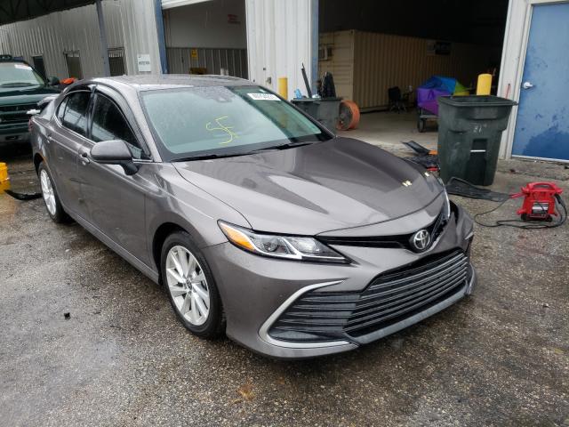 TOYOTA CAMRY LE 2021 4t1c11ak2mu430557