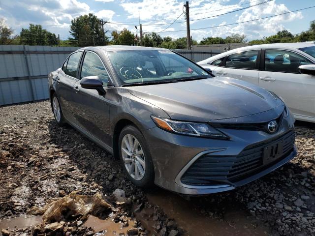 TOYOTA CAMRY LE 2021 4t1c11ak2mu517570