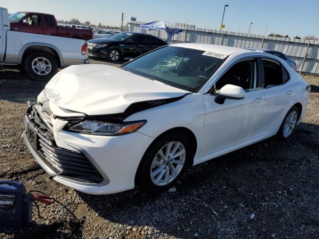 TOYOTA CAMRY LE 2021 4t1c11ak2mu536877