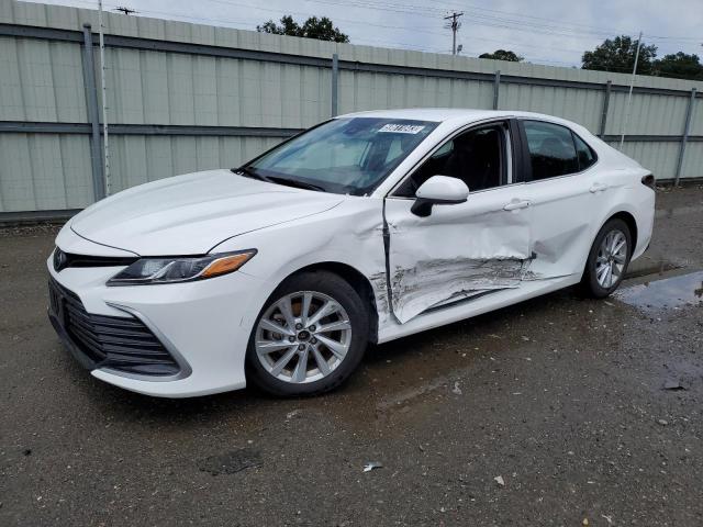 TOYOTA CAMRY LE 2021 4t1c11ak2mu585836