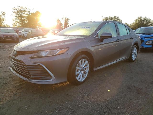 TOYOTA CAMRY LE 2022 4t1c11ak2nu665445