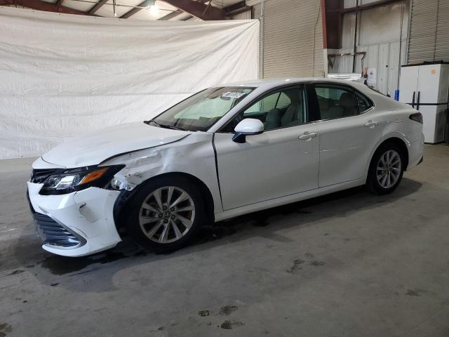 TOYOTA CAMRY LE 2022 4t1c11ak2nu678132