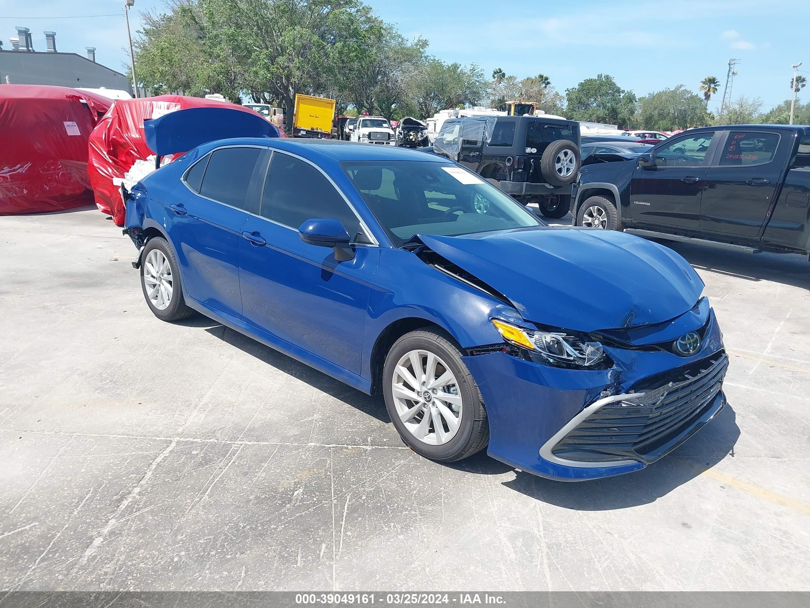 TOYOTA CAMRY 2024 4t1c11ak2ru222895