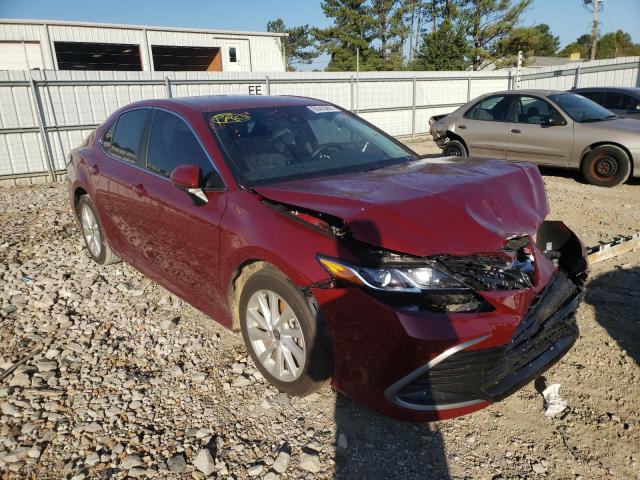 TOYOTA CAMRY LE 2021 4t1c11ak3mu444662