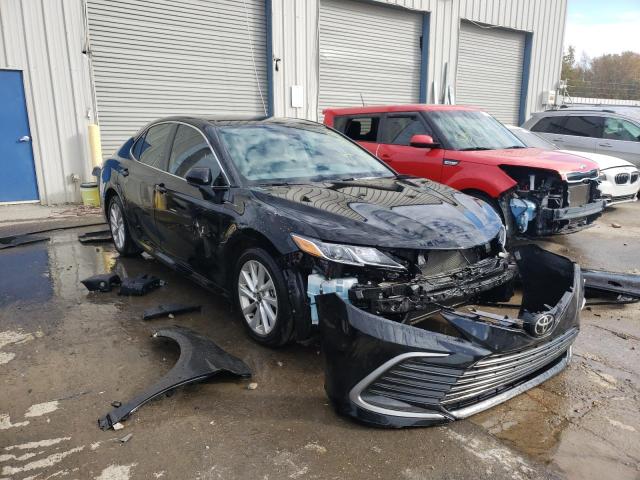 TOYOTA CAMRY LE 2021 4t1c11ak3mu464703