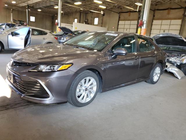 TOYOTA CAMRY LE 2021 4t1c11ak3mu493330