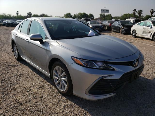 TOYOTA CAMRY LE 2021 4t1c11ak3mu551680