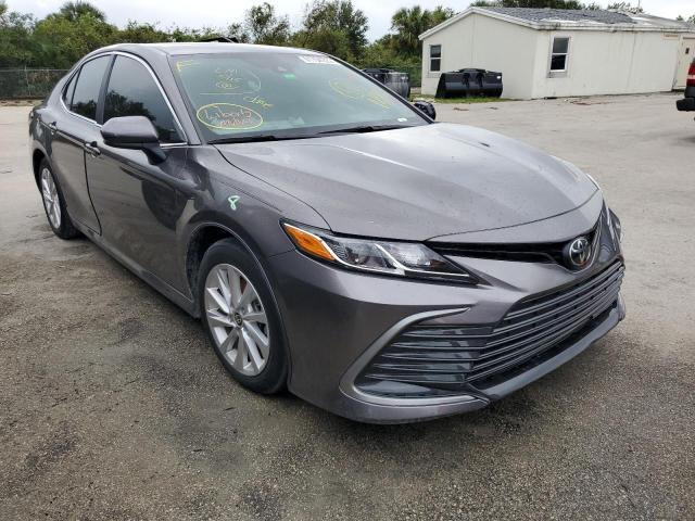 TOYOTA CAMRY LE 2021 4t1c11ak4mu564048