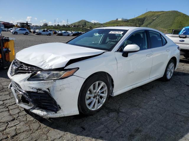 TOYOTA CAMRY LE 2022 4t1c11ak4nu617624