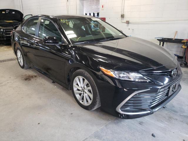 TOYOTA CAMRY LE 2022 4t1c11ak4nu638473