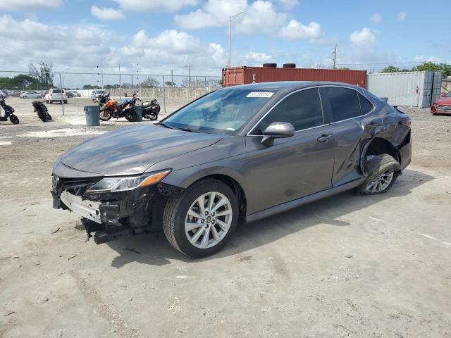 TOYOTA CAMRY LE 2022 4t1c11ak4nu706044