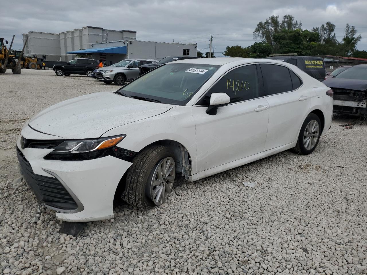 TOYOTA CAMRY 2023 4t1c11ak4pu805708