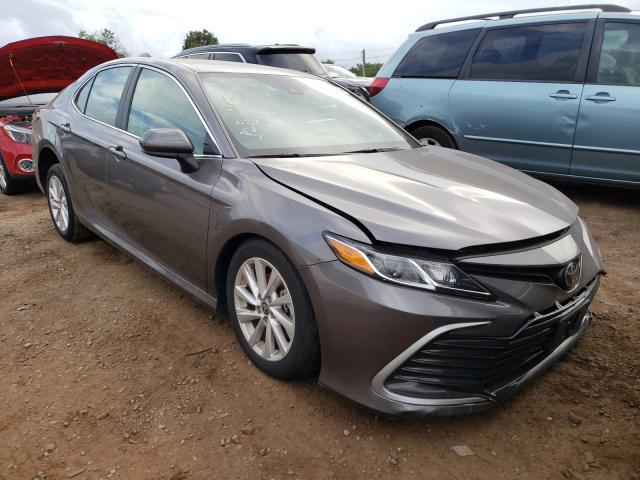 TOYOTA CAMRY LE 2021 4t1c11ak5mu441438