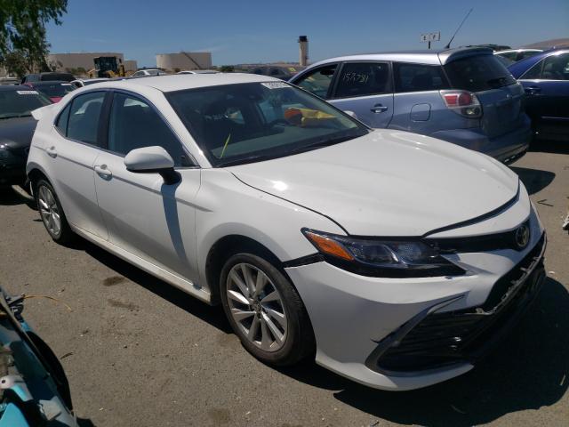 TOYOTA CAMRY LE 2021 4t1c11ak5mu526103