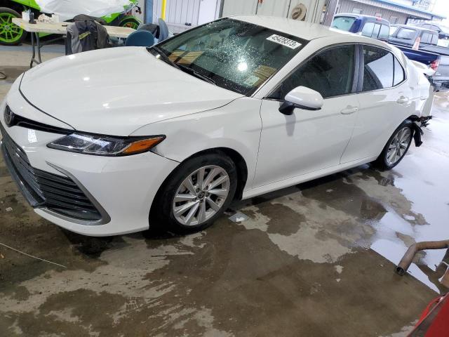 TOYOTA CAMRY LE 2022 4t1c11ak5nu694891