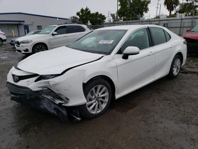 TOYOTA CAMRY LE 2023 4t1c11ak5pu728704