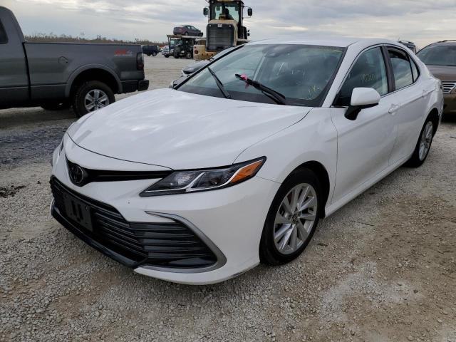 TOYOTA CAMRY LE 2021 4t1c11ak6mu457230