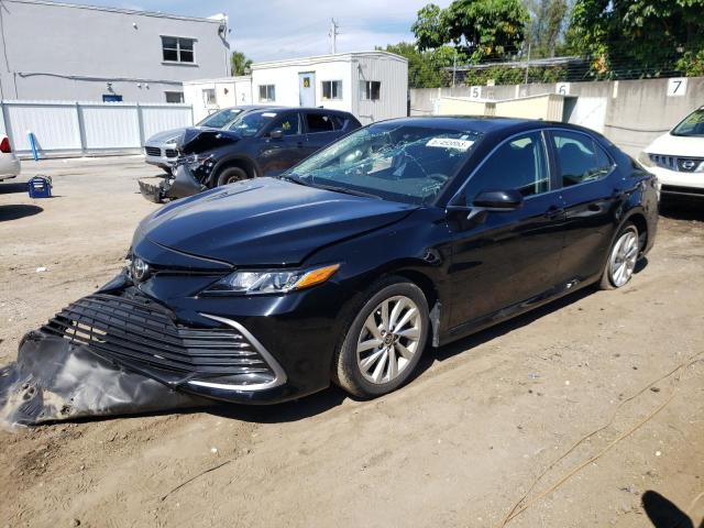 TOYOTA CAMRY LE 2021 4t1c11ak6mu586164