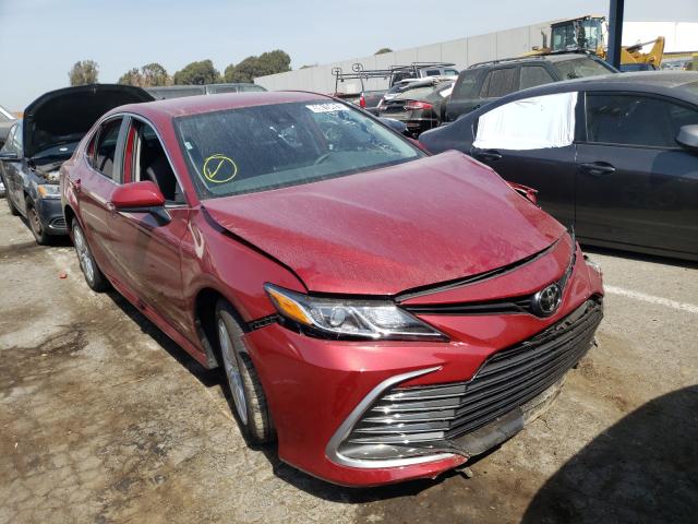 TOYOTA CAMRY LE 2021 4t1c11ak6mu591073