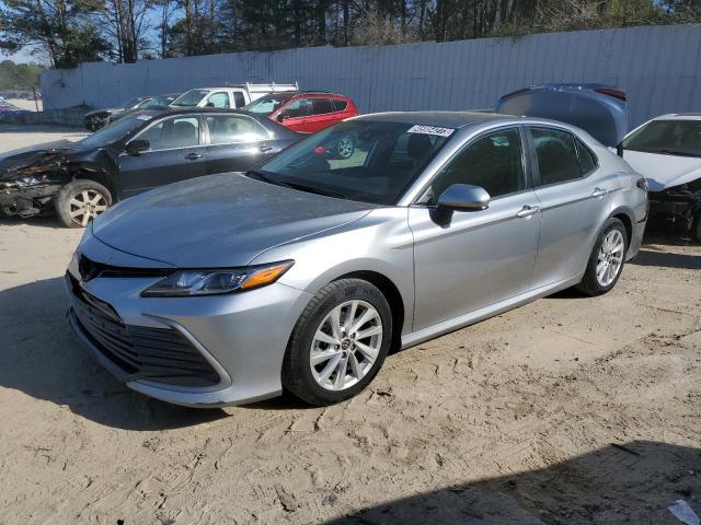 TOYOTA CAMRY LE 2022 4t1c11ak6nu678859