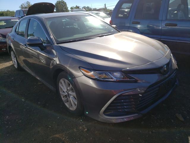 TOYOTA CAMRY LE 2021 4t1c11ak7mu563945