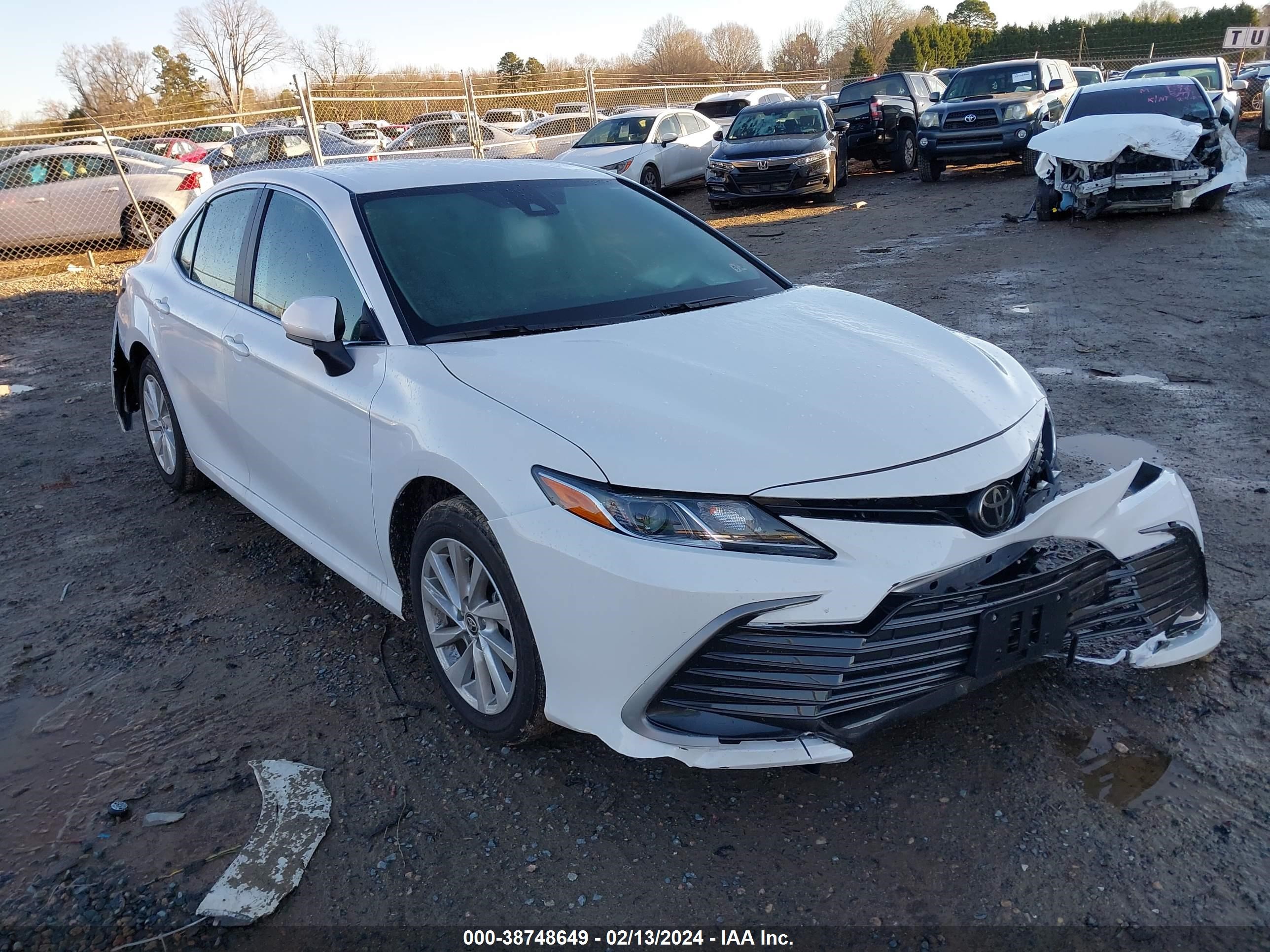 TOYOTA CAMRY 2024 4t1c11ak7ru194785