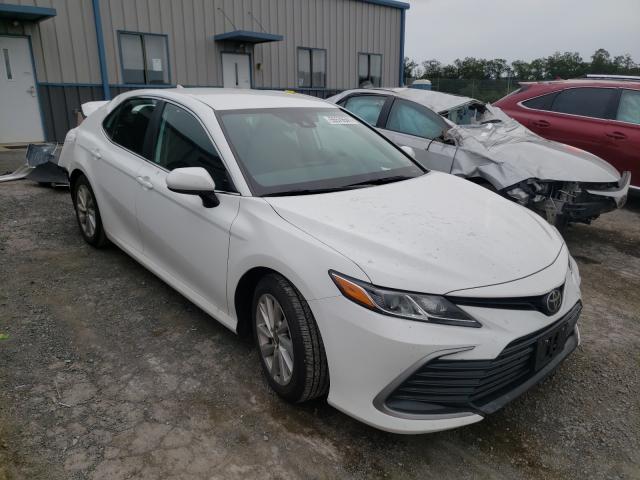 TOYOTA CAMRY LE 2021 4t1c11ak8mu433933