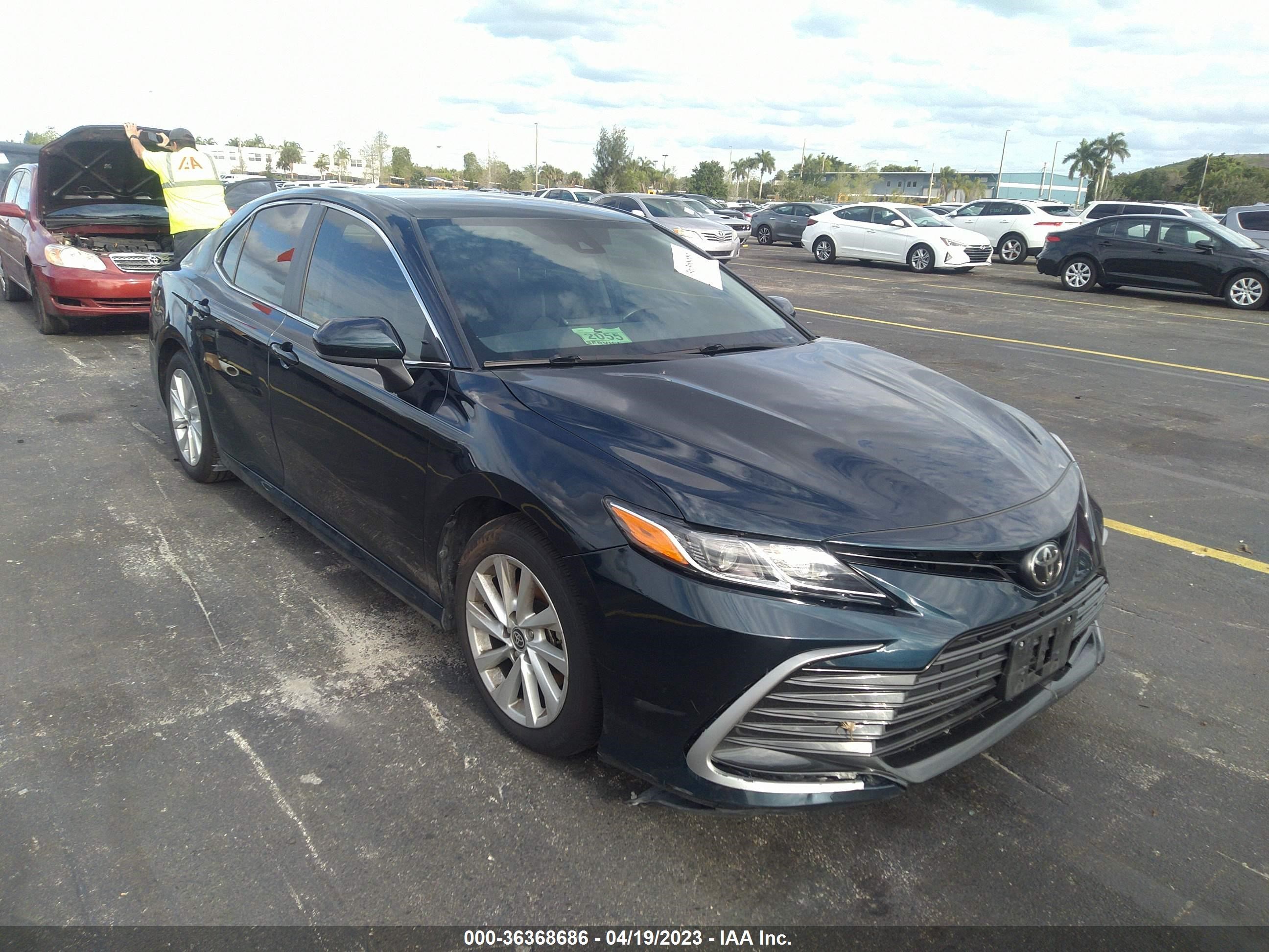 TOYOTA CAMRY 2021 4t1c11ak8mu550329