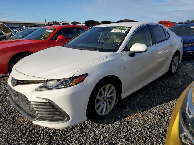 TOYOTA CAMRY LE 2022 4t1c11ak8nu669421