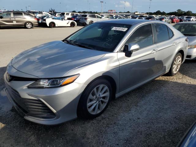 TOYOTA CAMRY LE 2022 4t1c11ak8nu677552